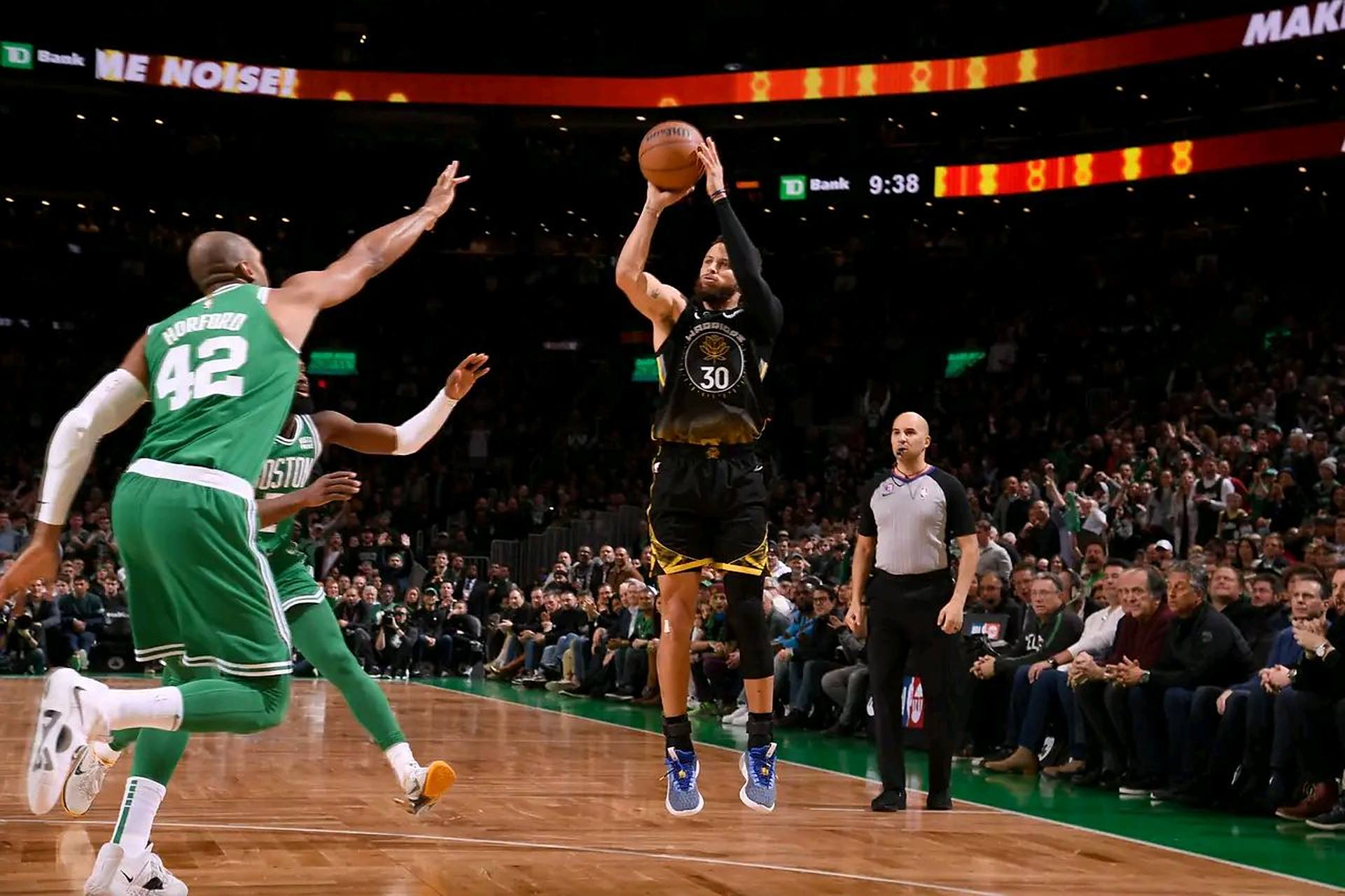 jiuyou官网入口-中国队带队取胜！，库里重要时刻重返赛场引发球迷热议的简单介绍